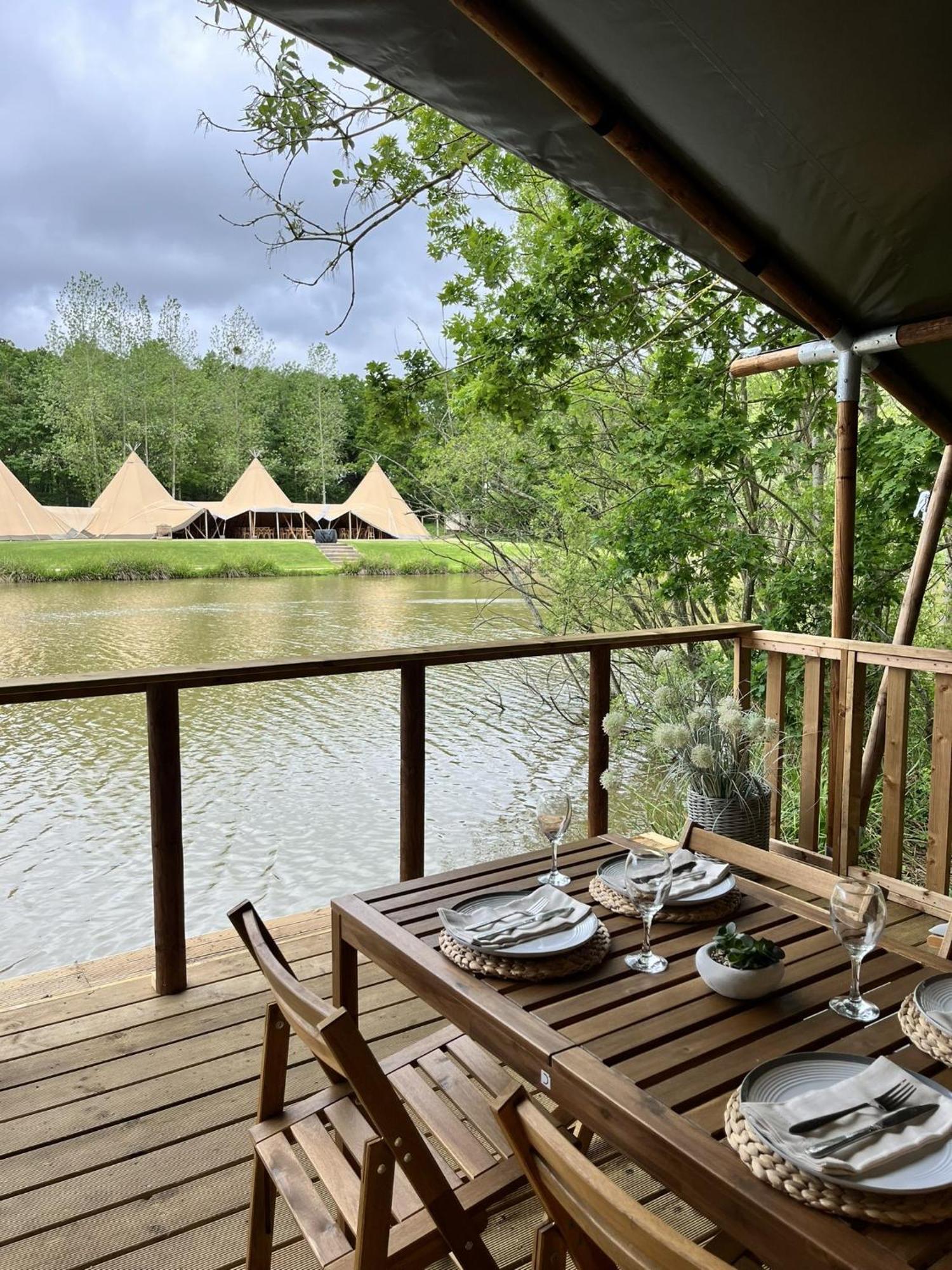 Teal Safari Tent Droitwich Luaran gambar